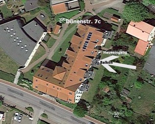 Residenz von oben mit Beschreibung.jpg